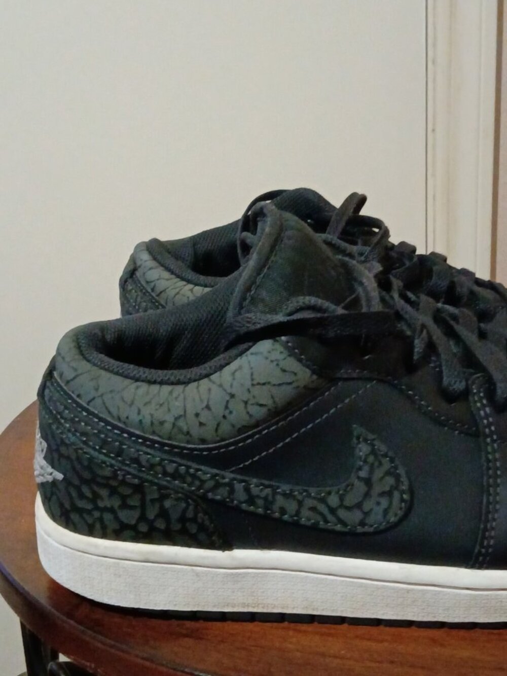 Nike Air Jordan 1 SE Low Black Elephant Mens Size 9 FB9907-001 Sneakers Shoes - Picture 4 of 13